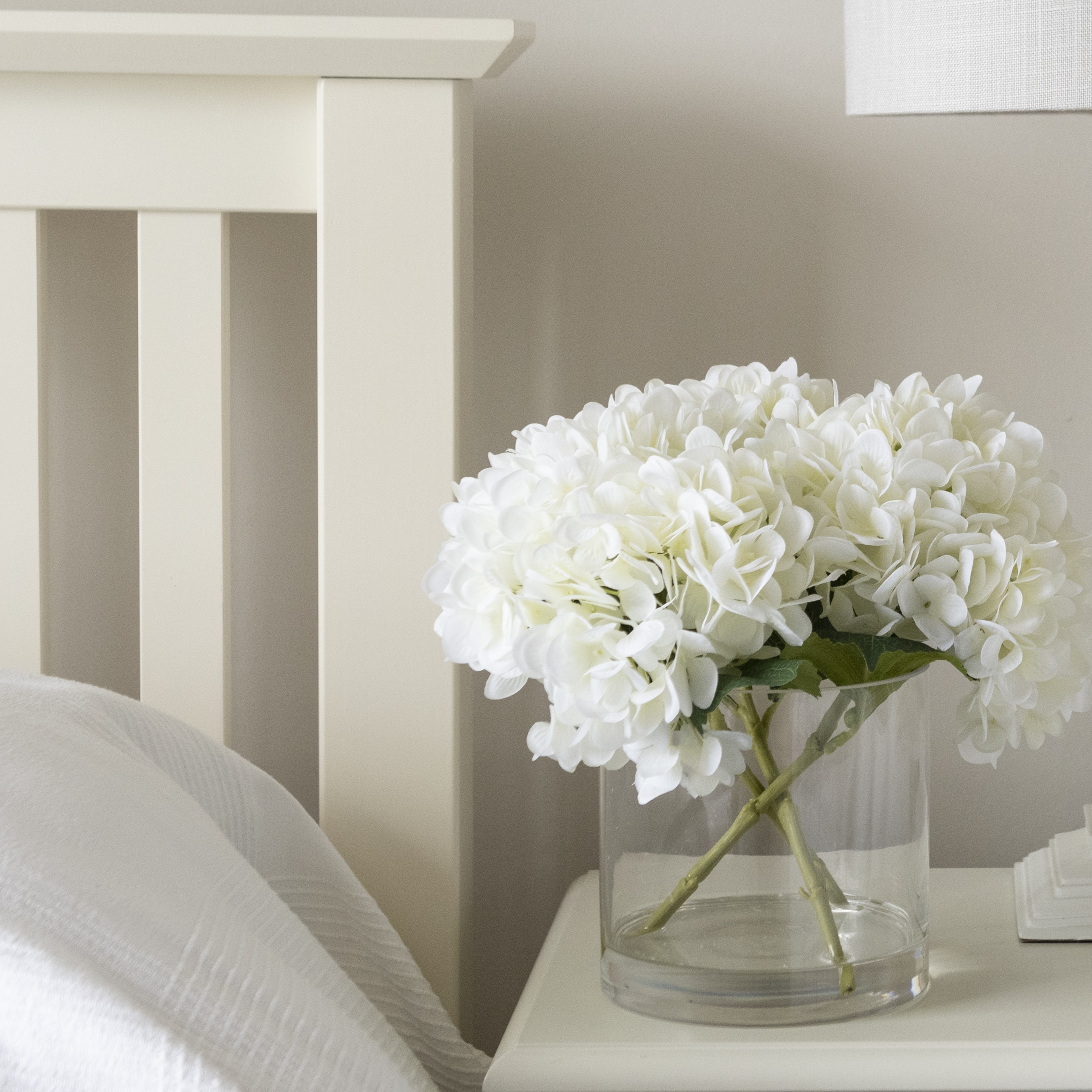Artificial Flowers &amp;&nbsp;Plants for the Bedroom