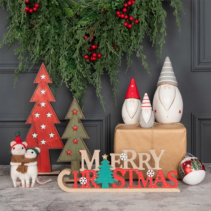 Red and green natural looking festive christmas decorations