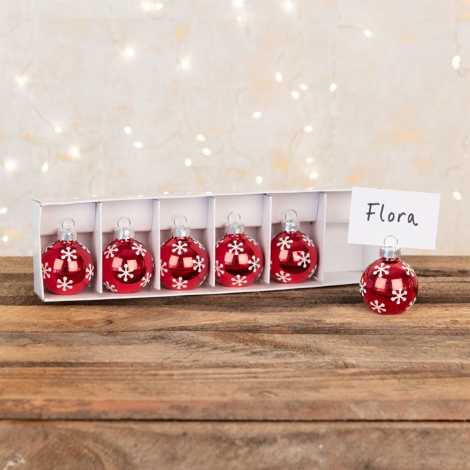 6 Snowflake Glass Place Holders