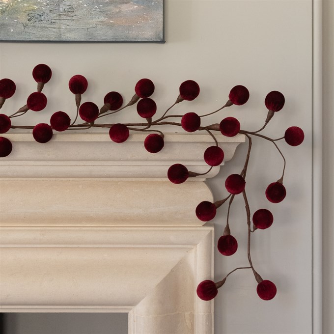Deluxe Velvet Ball Christmas Garland Burgundy