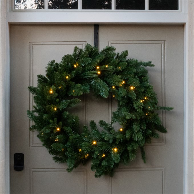 Light Up Wothorpe Faux Christmas Wreath