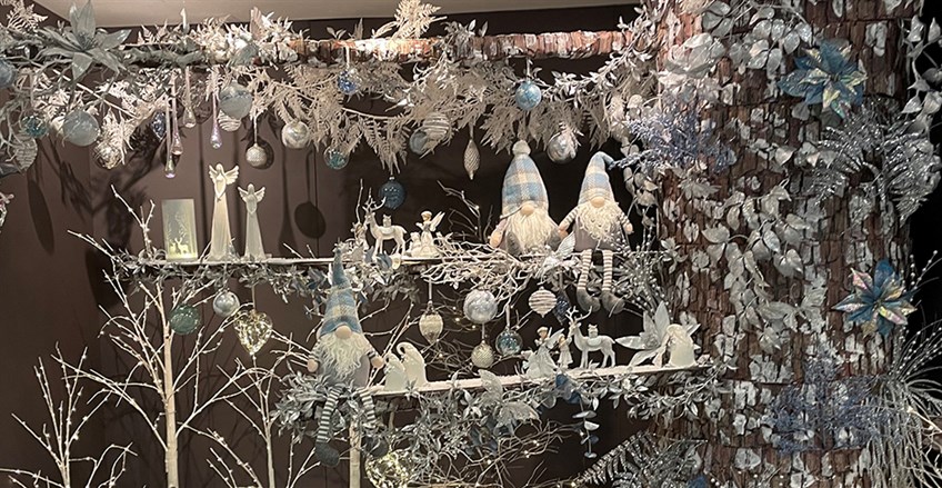white, blue and silver Christmas decorations and gonks